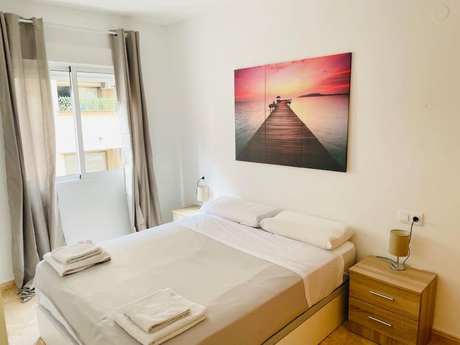 Charming Apartment Torrevieja Buitenkant foto