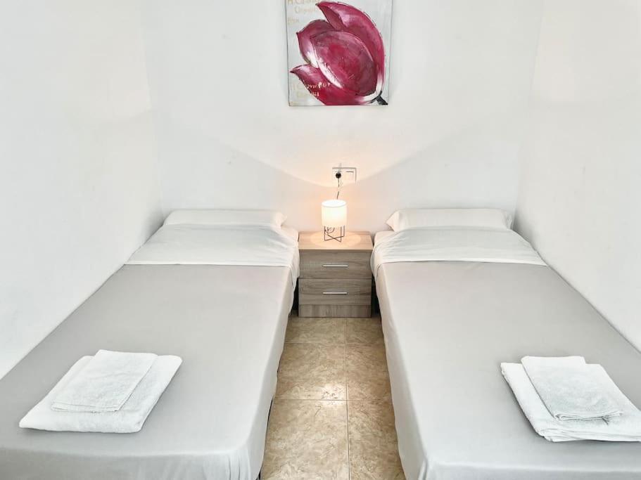 Charming Apartment Torrevieja Buitenkant foto